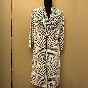 J. McLaughlin Black and White Animal Print Dress Size Medium
